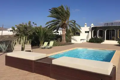 Image de Finca Sin Pena Lanzarote - piscine, bains à remous et saunas - maison de vacances + appartement