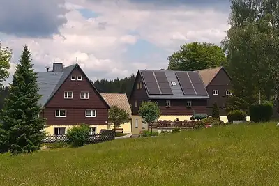 Image de Partez en vacances oĂą vous pourrez dormir paisiblement avec la fenĂŞtre ouverte