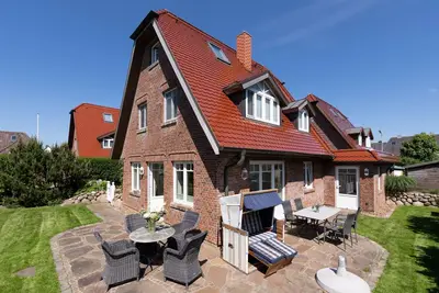 Image de nice holiday house near the city and the beach