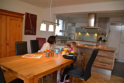 Image de Des vacances reposantes dans un appartement 4 étoiles récemment rénové au milieu du sud de la Forêt Noire