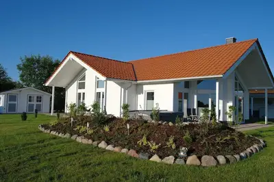 Image de Maison accueillante pour les enfants Piscine Sauna Beachfront Nature Recreation poêle