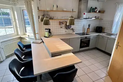 Image de Exclusive vacation home with a sauna and two full bedrooms.