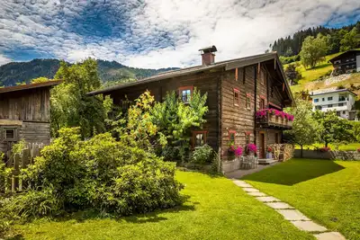 Image de Wooden house - 400 years old - cosy and comfortable