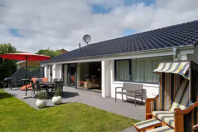 Image de Maison de vacances moderne pour 2 à 7 personnes, à 50m de la digue, de plain-pied, 110m², jardin