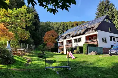 Image de Maison de groupe pour 21 ou 32 personnes dans la région du Harz dans le Sauerland avec jardin à la forêt