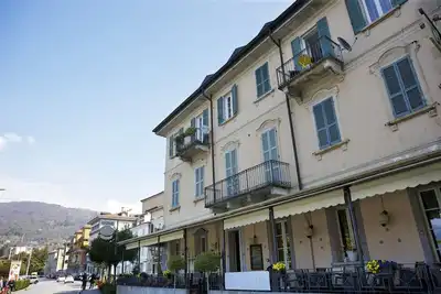 Appartement de 4 pièces avec balcon et belle vue sur le lac et les îles Borromées