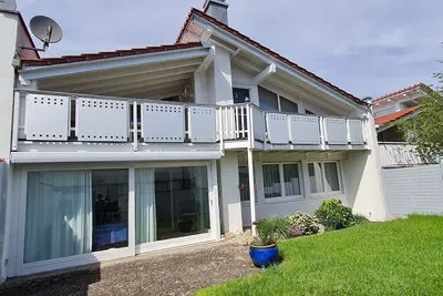 Image de Appartement confortable de 100 m² pouvant accueillir jusqu'à 5 personnes. à Immenstaad / Bodensee