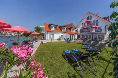 Image de Seehotel BelRiva, appartement moderne au bord du lac, plage, petit-déjeuner