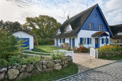 Image de maison de chaume spacieux (160 m²) sur la mer Baltique, sauna, cheminée, zone boisée