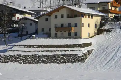 Image de Appartement, à 100 m de l'arrêt du ski-bus, familles bienvenues