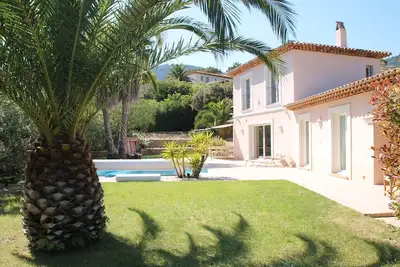 Image de Villa soignée et familiale avec piscine privée près de la plage