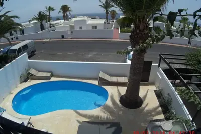 Image de oasis de bien-être avec piscine-sauna-jacuzzi privé en plein cœur de Puerto del Carmen