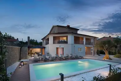Un joyau de luxe près de la mer, privé et paisible