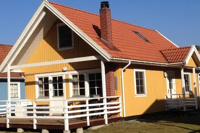 Image de Swedish house with 2 boats, 4 bedrooms 2 shower baths on Lake Userin