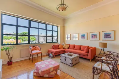 Image de Appartement très grand, accueillant et lumineux dans le coeur de Lisbonne