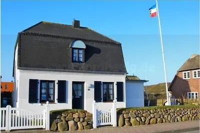 Image de Isolé vacances Maison sur 2 étages - 130 mètres de la plage