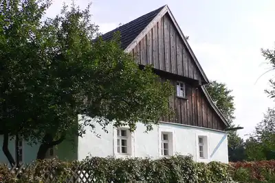 Image de Décélération maximale, maison individuelle sur un grand terrain