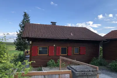 Image de Maison individuelle en rondins confortable avec 2 terrasses et grand jardin