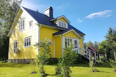 Image de Maison à la baie de Bumblebee entre les îles et les parcs nationaux de High Coast