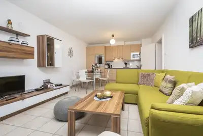 nouvelle, appartement moderne à Flachau, directement sur les pistes, ski in \/ ski out