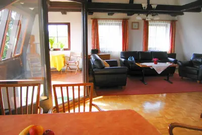 Image de Appartement moderne dans le style d'une maison de campagne de 100 m² à 300 m du lac de Constance, Haus Gnädinger