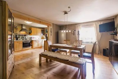 Image de Appartement 4 étoiles idylle (100m²) à seulement 7 Km de la gare Ice + allée A3 Lm Sü