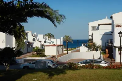 Image de Grand et pratique appartement, Ă quelques minutes de la plage! ! !