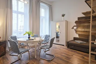Image de Tranquille cour Appartement Berlin coin Schönhauser