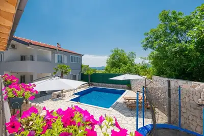Image de ctim227 - Zmijavci - Makarska, Cottage moderne avec piscine, jusqu'à 8 personnes, aire de jeux pour enfants,
