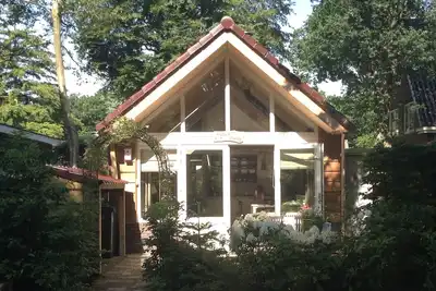 Image de Bungalow très idyllique. Directement sur la forêt, les dunes et la plage.