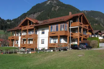 Image de Confortable appartement dans un endroit calme avec vue sur la montagne