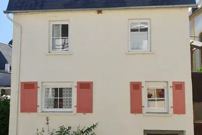 Image de Ancienne maison vigneronne, confortable et spacieuse. Tout le monde se sent à l'aise.