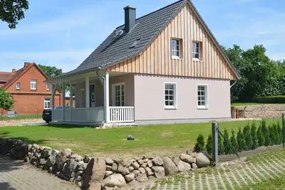 Image de Ostseeferienhaus Momo entre Boltenhagen et Wismar avec de belles plages