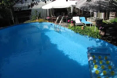Image de Nouveau en date du 2018e Janvier Appartement avec cour ensoleillée, jardin et piscine
