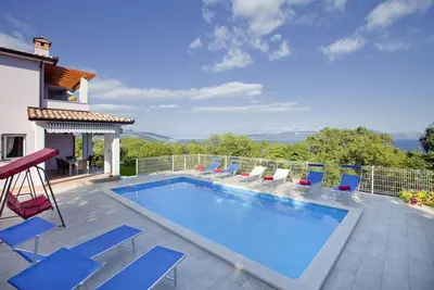 Image de Villa Mirta à Crni (maison pour 8 personnes)
