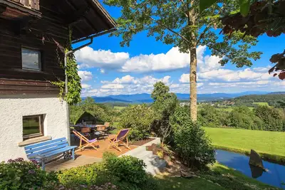 Chalet confortable dans un endroit isolé avec vue panoramique imprenable