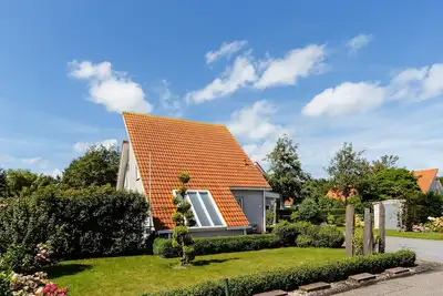 Image de salle de bain récemment rénovée, beau jardin Maison de vacances 5 *, Park Zeeland Village, WiFi