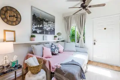 Image de Culver city · Costume d'une chambre à coucher avec jardin au cœur de Culver city