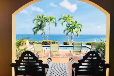Image de Premier partenaire: Belles vues sur l'océan! ! Proche de la plage! Piscine rafraîchissante!