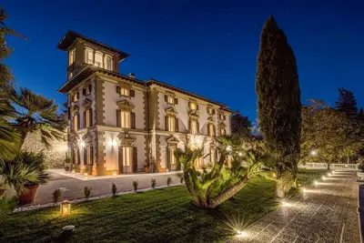 Image de Luxueux domaine du 19ème siècle sur la côte toscane