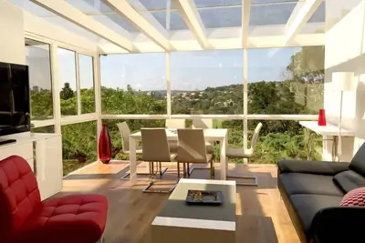 Image de Maison de luxe près de la ville et de la plage de Bondi à Bondi Junction