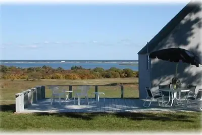 Image de À couper le souffle Waterviews avec plage privée - Harbour House avec Ac et Chaleur