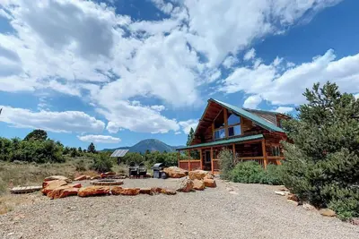 Image de Grand groupe de location! Lodge, 5 cabines, barbecue, bol en feu de camp, cuisines, salle à manger,