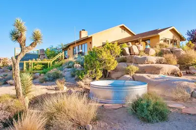 Image de Joshua Tree Oasis. Venez Rafraîchissez votre esprit!