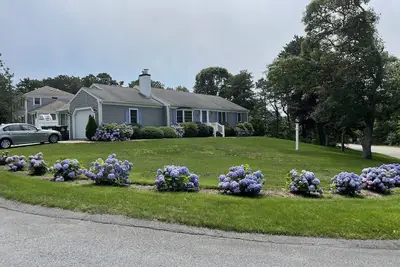 Image de Rénové 3 Br pour 8 personnes. Walk To Beach & Tennis, Central Ac / WiFi / Cable