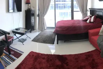 Image de Studio confortable avec balcon
