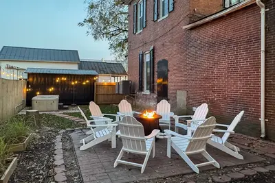 Image de Bank Haus - En vedette sur Usa Today Travel - Vignobles, Katy Trail, Chiens bienvenus