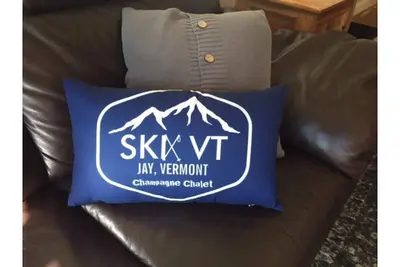 Image de Ski! Nouveau Au Marche De La Location! 4 chambres à coucher 6. 51 minutes à Jay Peak!