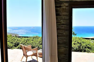 Image de Philoxenia confortable: le meilleur emplacement, superbe vue et superbe piscine