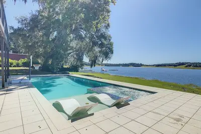 Image de * Disponibilité été * Luxury Private Lakefront Retreat